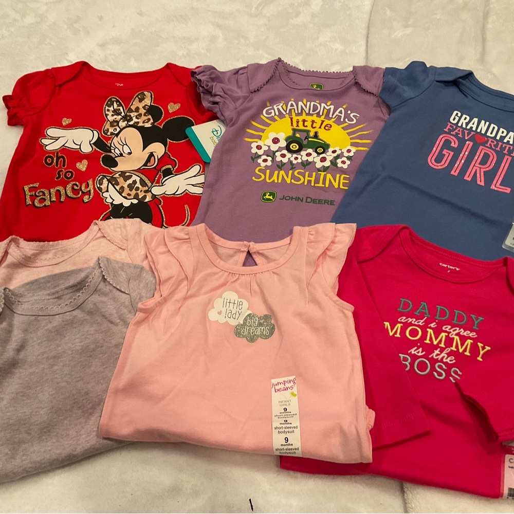 Baby Girl Onesies size 6/9 month